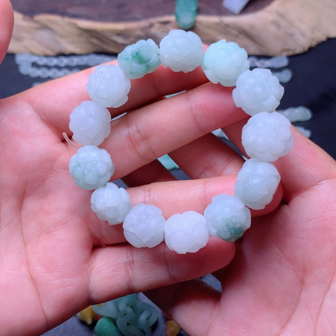 定制翡翠未镶嵌手串