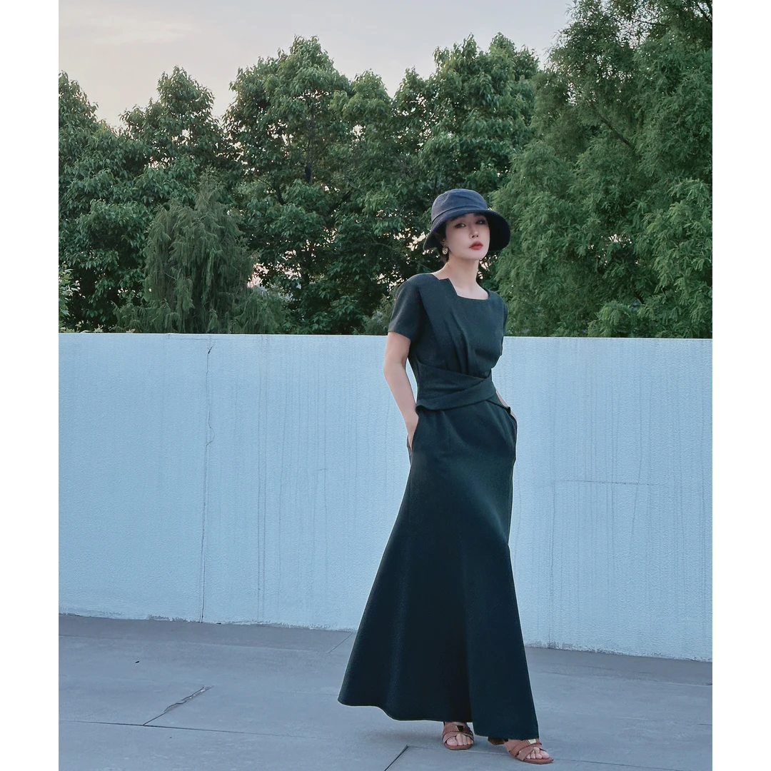 【千千阙歌】高级身姿 湖绿色手工褶设计感显瘦法式风情长款连衣裙