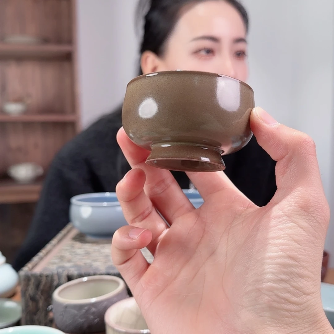 瓷摆件小高脚米黄