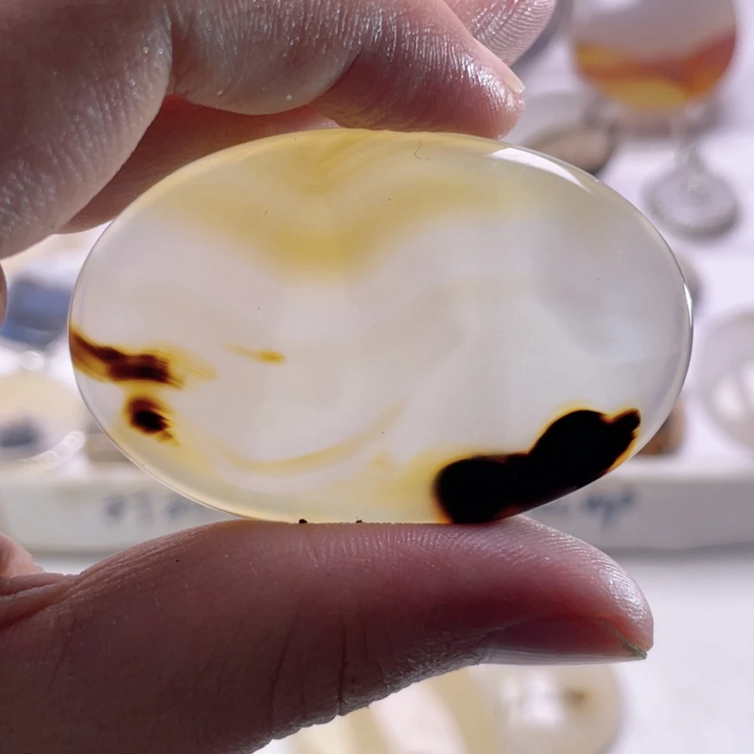 玛瑙/玉髓未镶嵌珠宝奇石