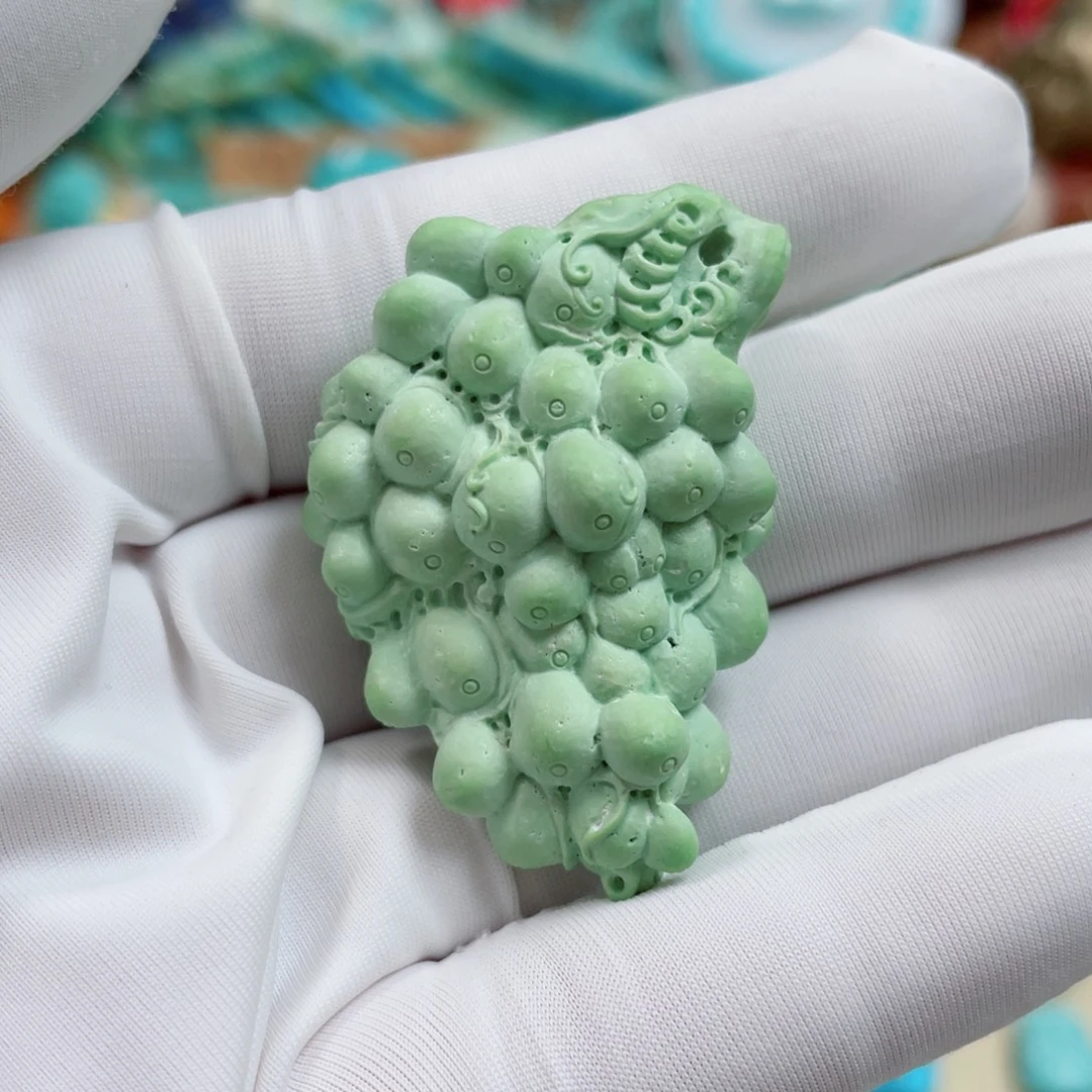 绿松石未镶嵌珠宝奇石