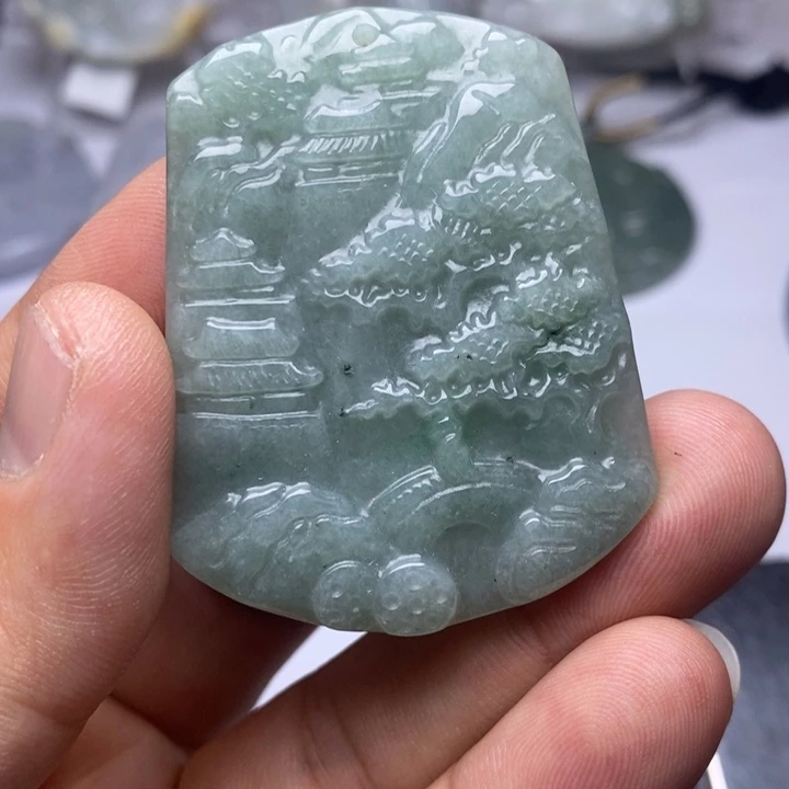 翡翠未镶嵌颈饰翡翠