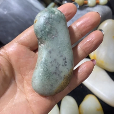 未镶嵌和田玉（糖玉）车挂