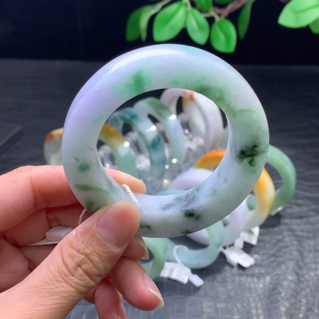 定制翡翠未镶嵌手镯