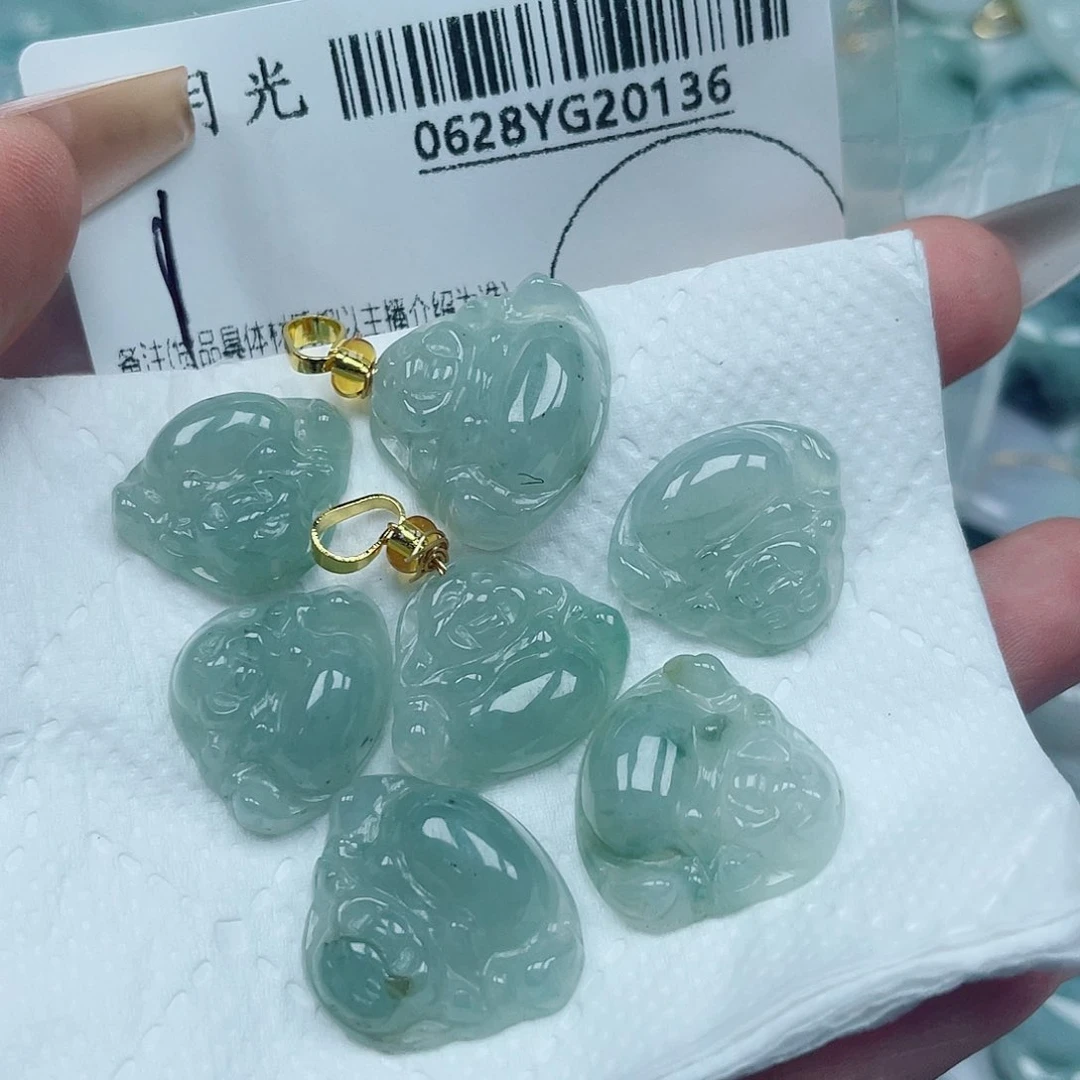 翡翠未镶嵌吊坠(不含链)多样性其一