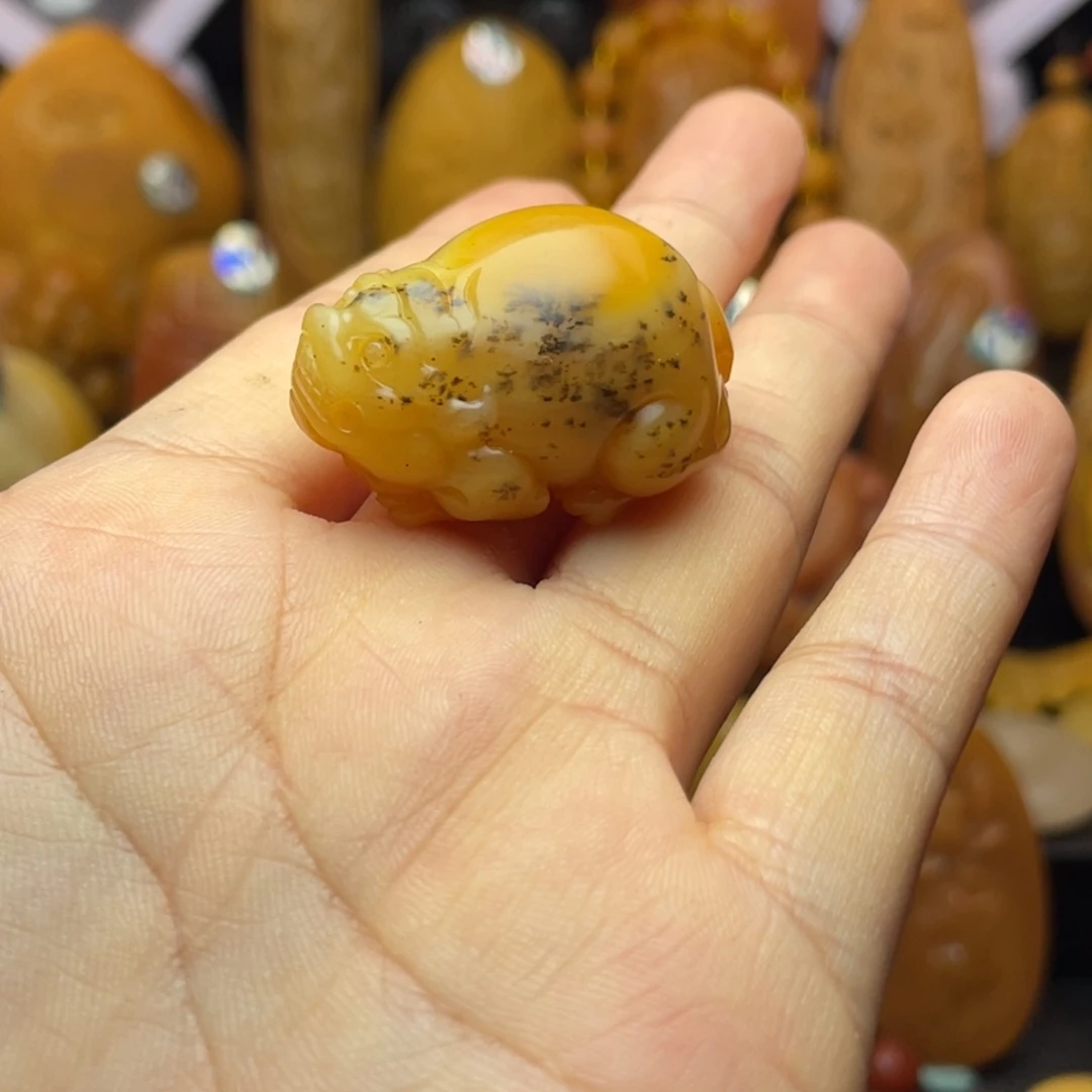 未镶嵌挂件石英质玉人****桑