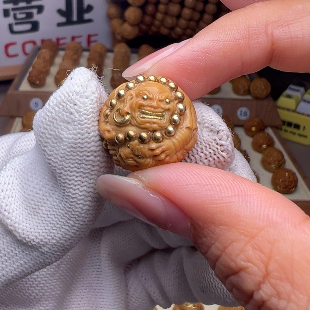 猴头核桃把件镶嵌款伏虎全品有正常封口线
