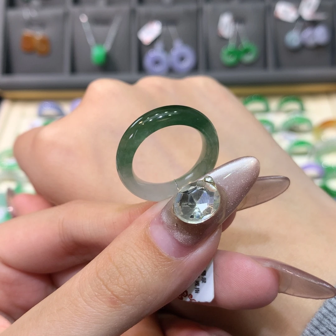 翡翠戒指未镶嵌芝***堡14-15戒圈