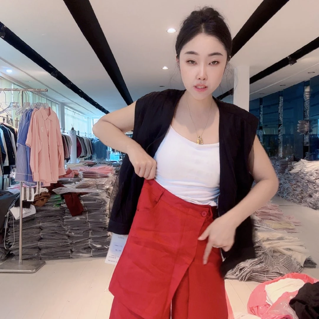 S码105里安家麻裤红