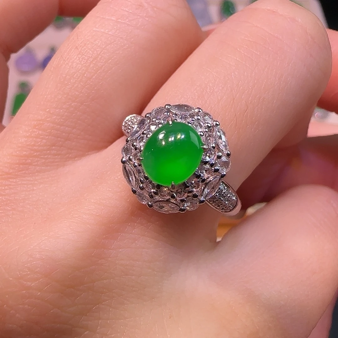 翡翠18K金镶嵌戒指