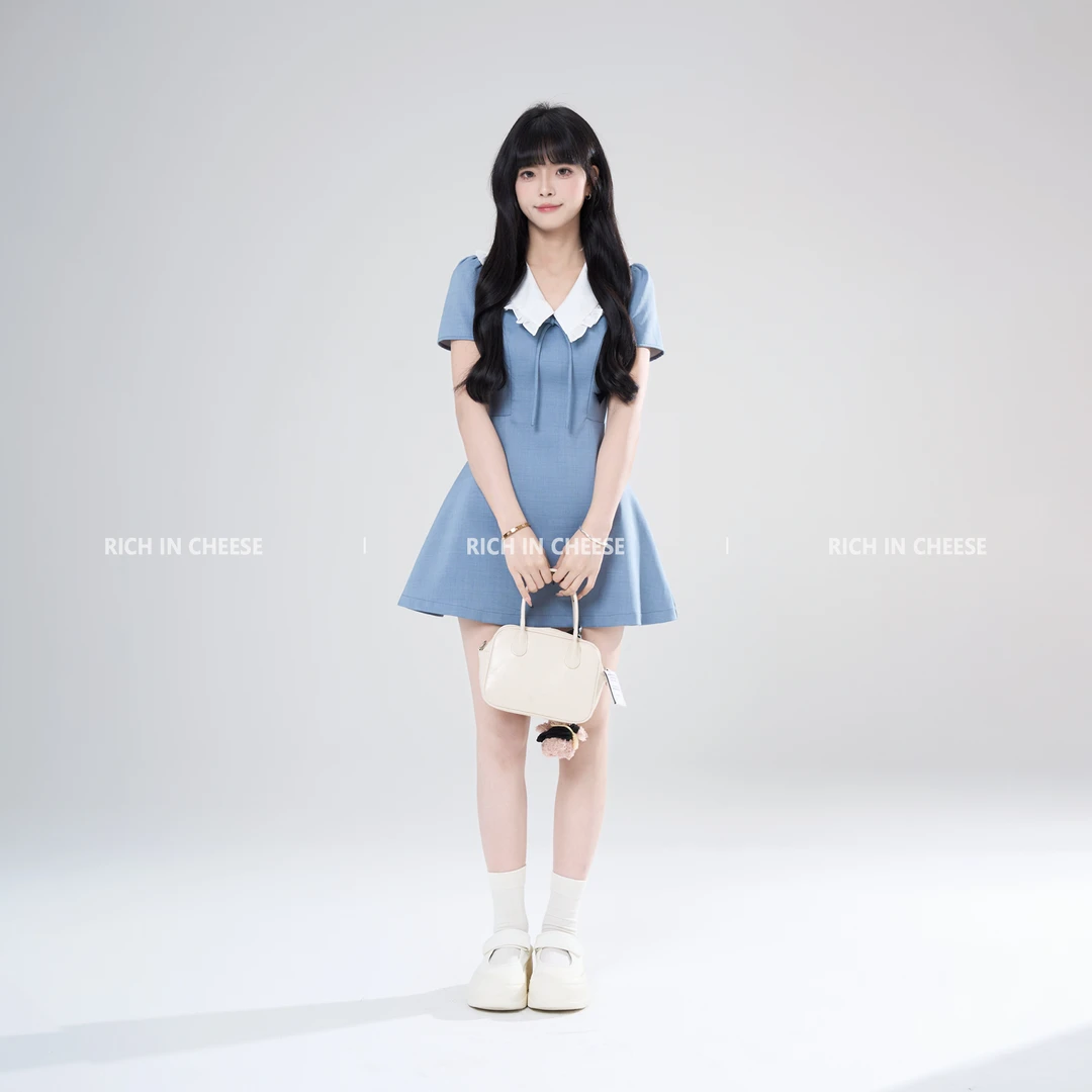 RICHINCHEESE 恋夏指南 法式蓝色撞色翻领设计感简约收腰连衣裙