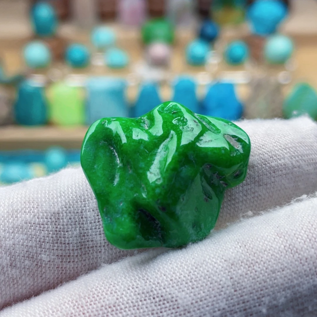 绿松石未镶嵌珠宝奇石