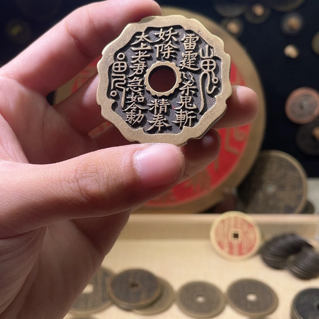 铜宝****珠现代仿制工艺品