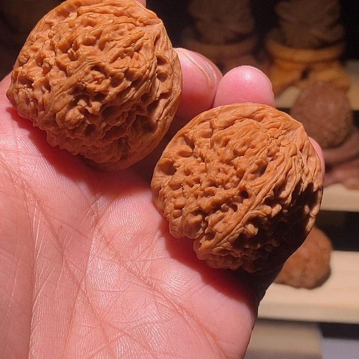 把件文玩核桃南疆石