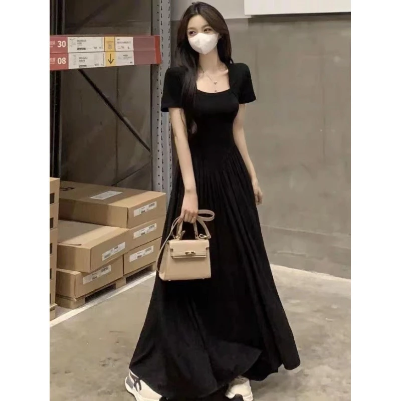 OLOIU设计感黑色短袖方领连衣裙女夏季2025新款法式修身显瘦字长