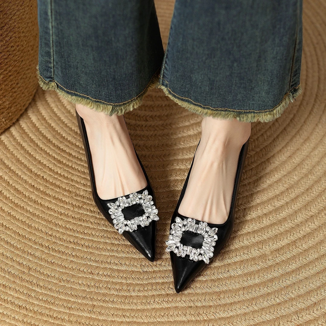 Momo2025法式黑色通勤高跟鞋软底配裙子浅口细跟水钻单鞋女378-5