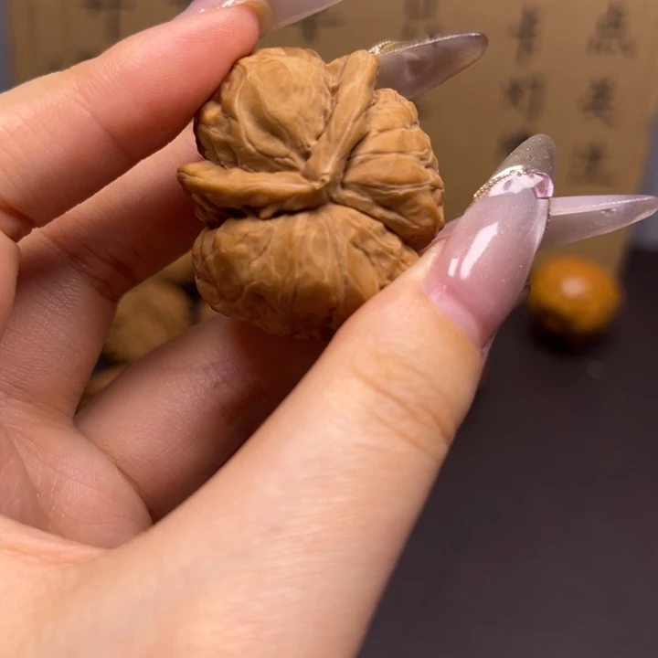 小***、菩提籽类蛤蟆头单只异型有瑕