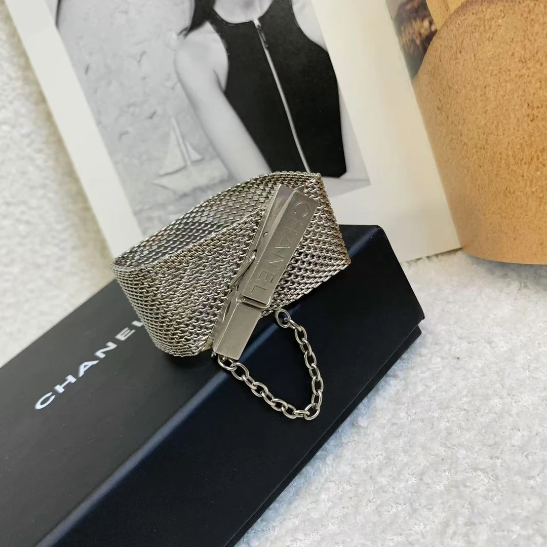 99新 Chanel/香奈儿 壹臻/98A银色中古编织夹子手环 34801677