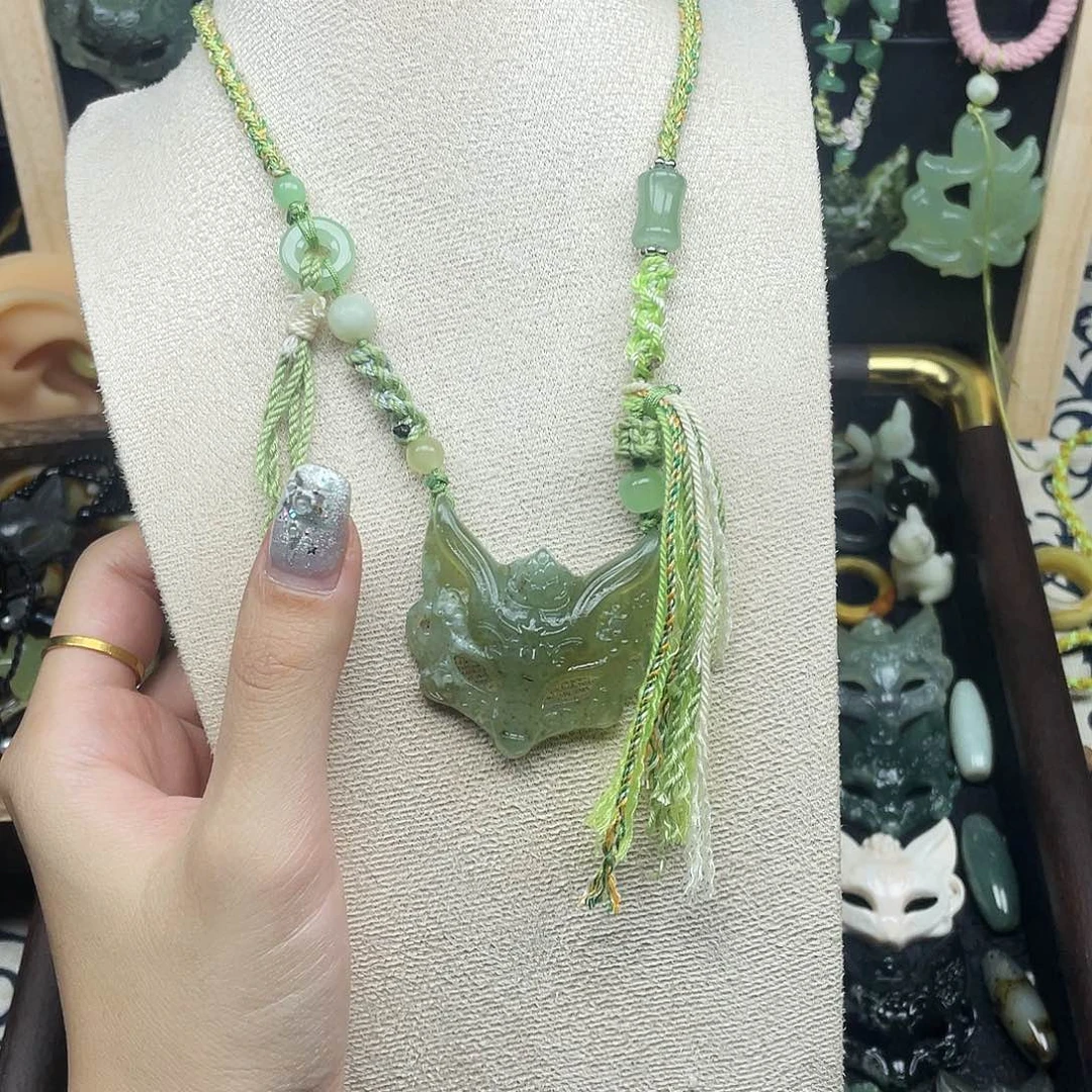 蛇纹石玉未镶嵌颈饰福利