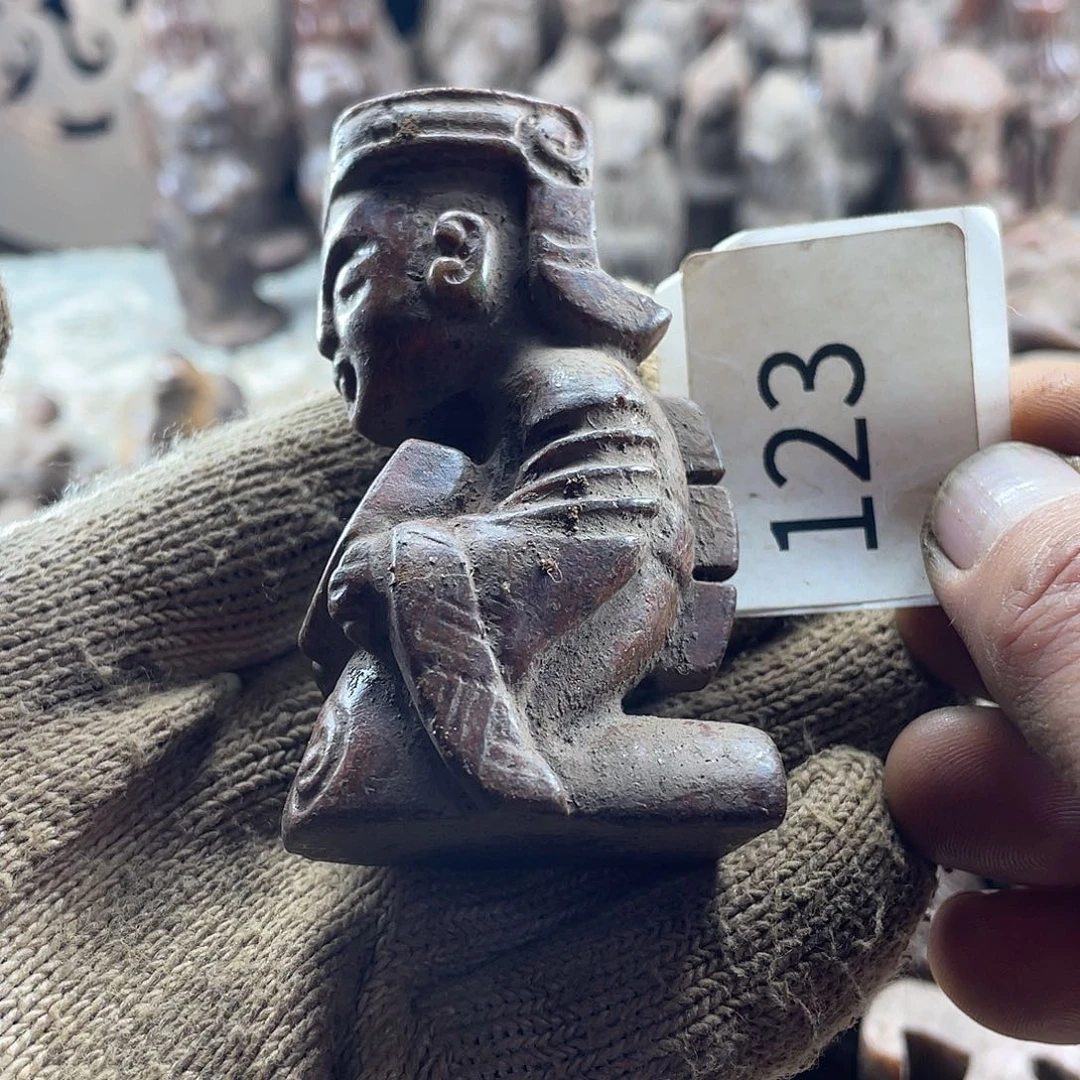 和田玉（糖玉）未镶嵌挂件