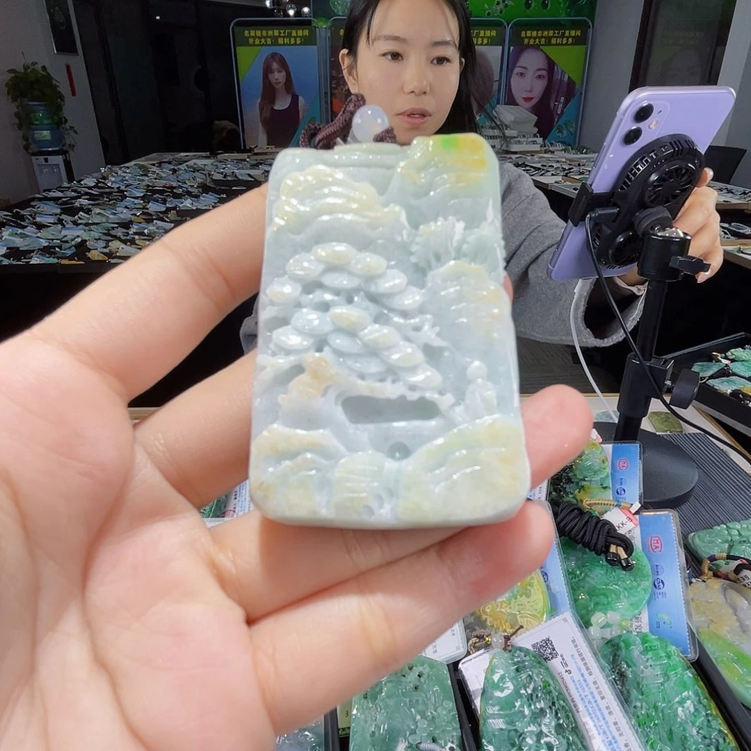 颈饰未镶嵌翡翠一