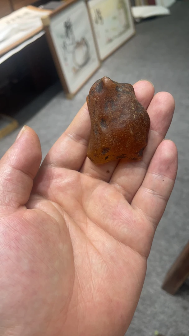 原矿琥珀裸石毛料全皮器型收藏佳品