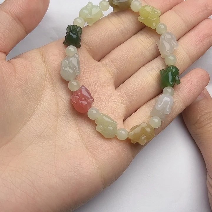 和田玉手链。k k未镶嵌