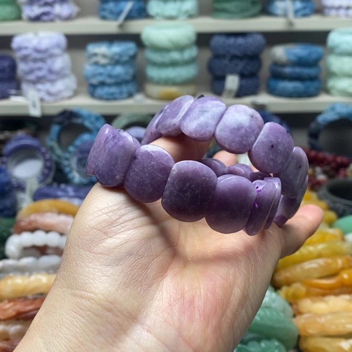 未镶嵌手镯石英岩玉