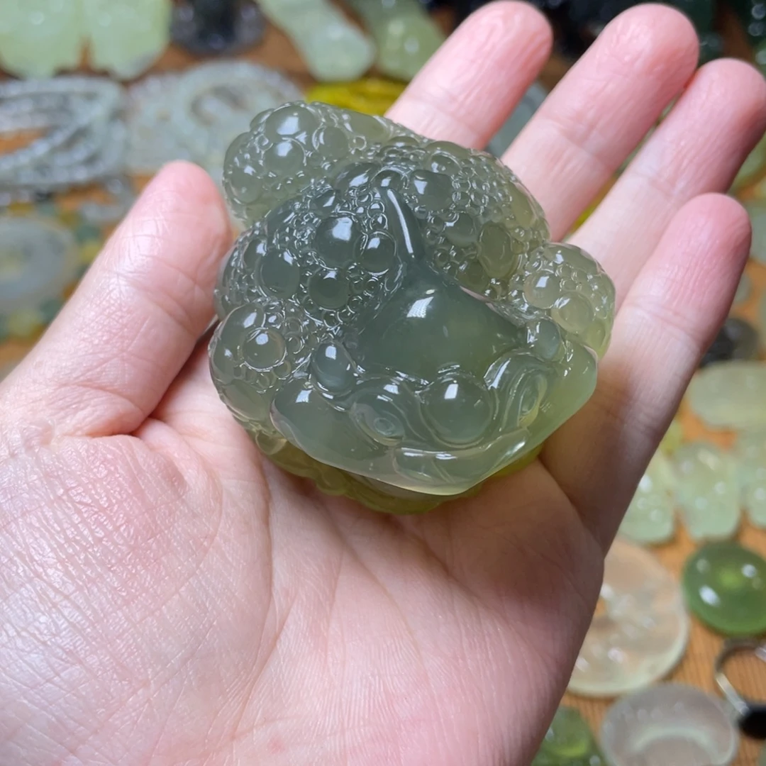 未镶嵌蛇纹石玉手把件
