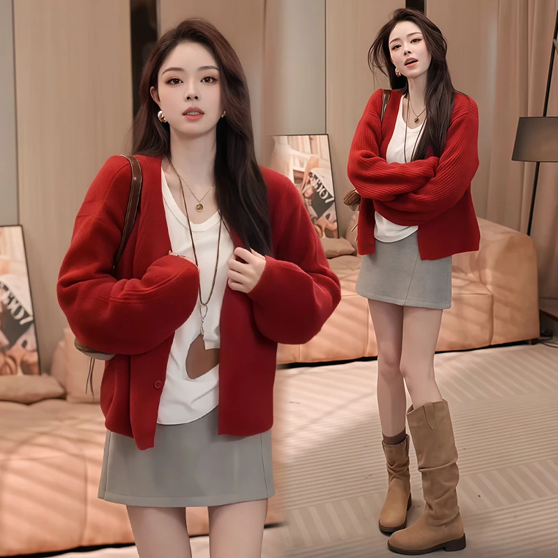 小个子韩版休闲套装女2025春秋新款显瘦针织衫打底t恤短裙三件套