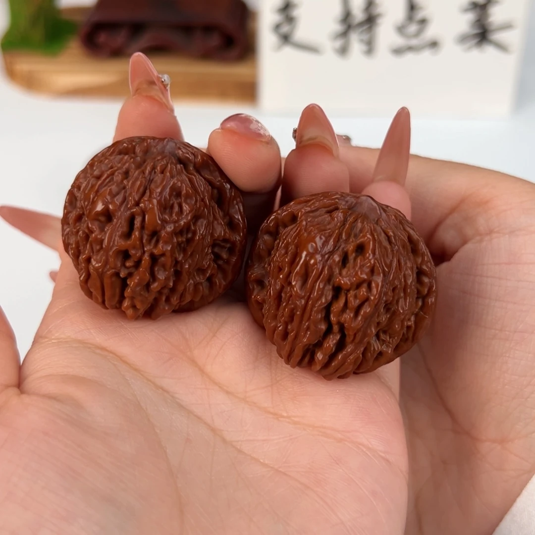 文玩核桃把件染*。四座楼全品纯手盘