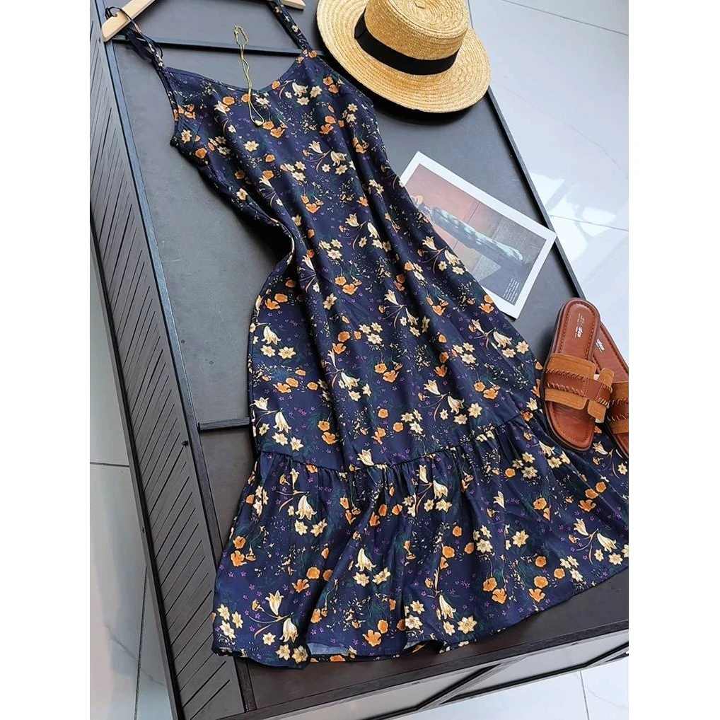 新款修身显瘦时尚百搭法式荷叶摆印花吊带连衣裙
