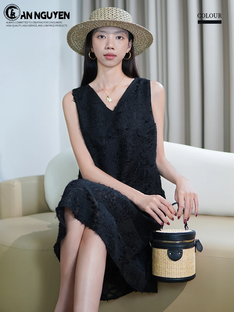 XR1法式V领气质百搭无袖背心裙夏季显瘦流苏剪花连衣裙