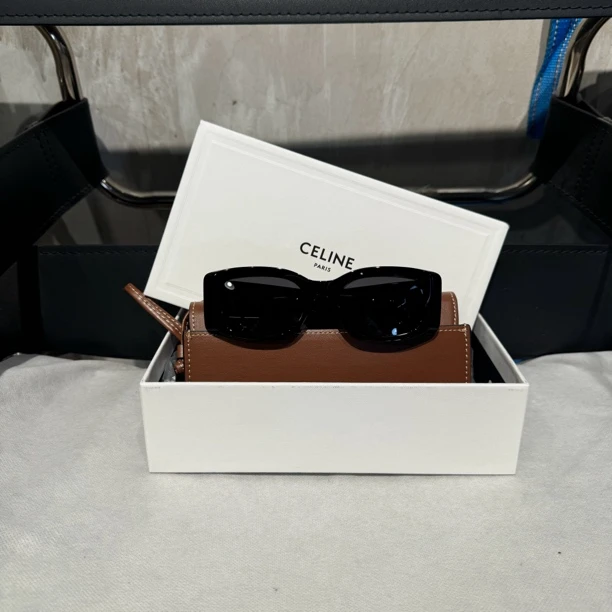 95新 Celine/思琳 复燃精选/黑银墨镜
