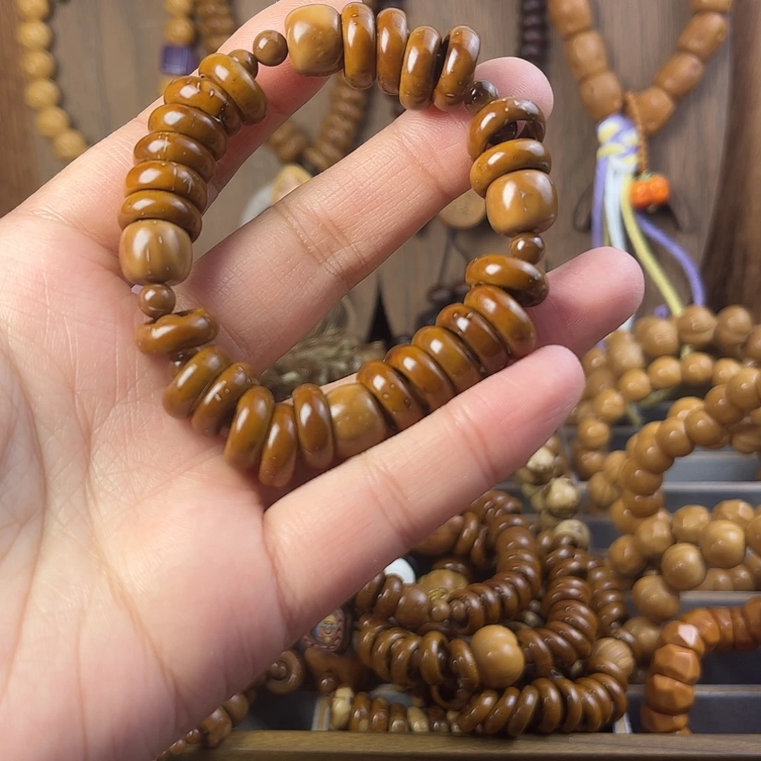 紫金鼠吊坠紫金鼠手串手持碗肠标题