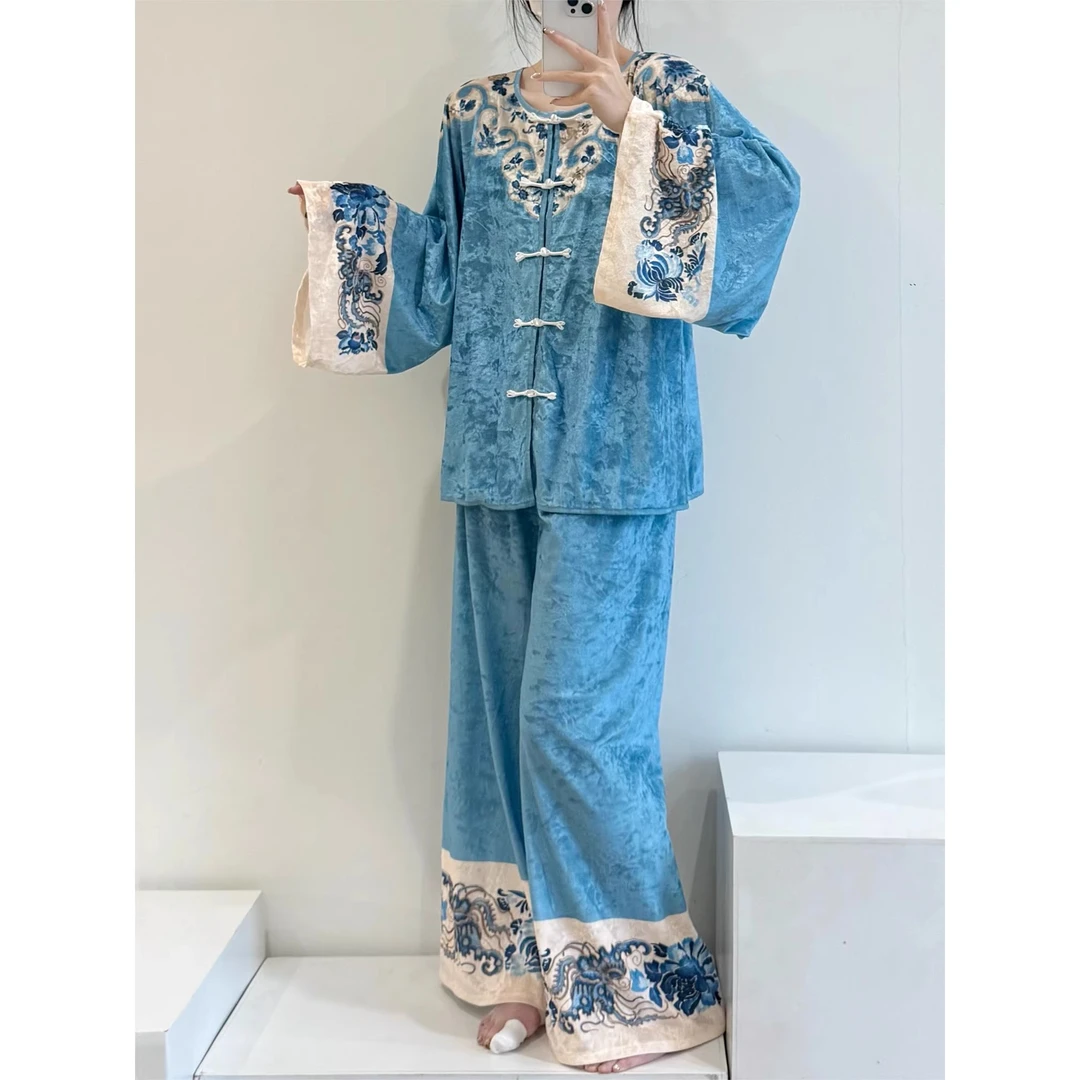 宫廷国风新中式金丝绒保暖睡衣女秋冬新款大码长袖长裤家居服套装