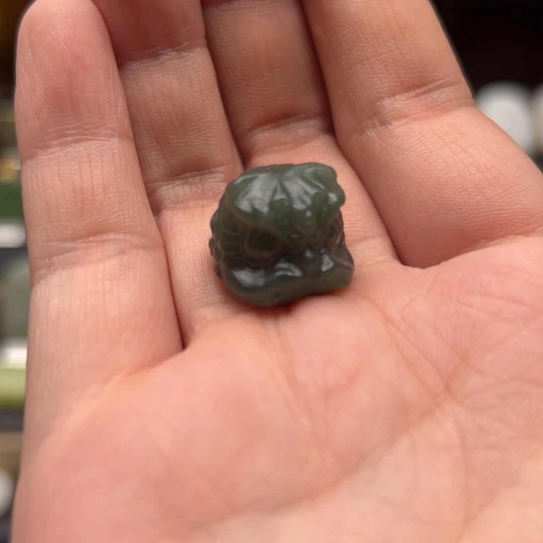 梦***想和田玉未镶嵌挂件