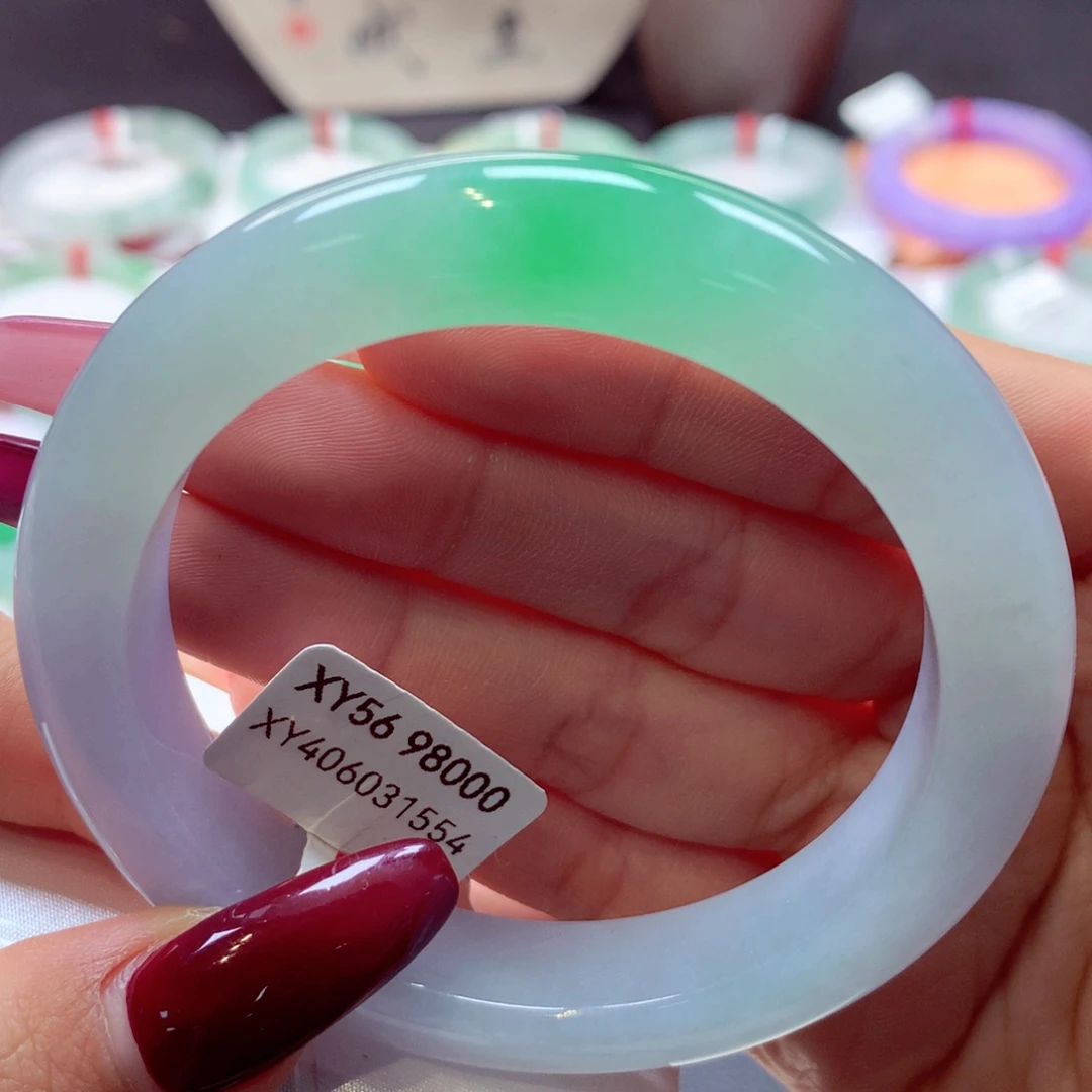 翡翠手镯未镶嵌泥鳅背22号66