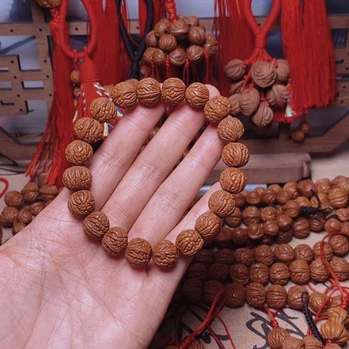 桃核吊坠桃枭手串