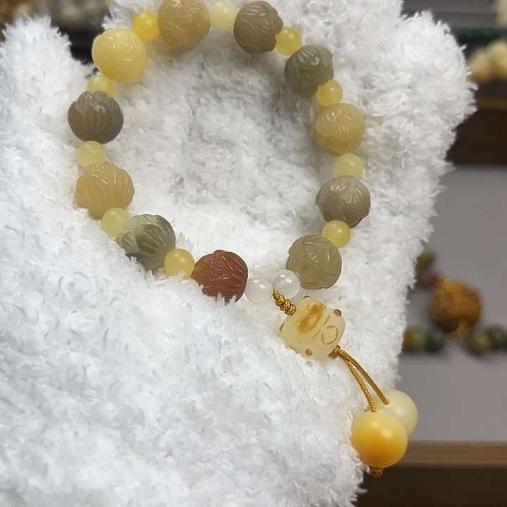 吊坠白玉菩提11-12MM莲花