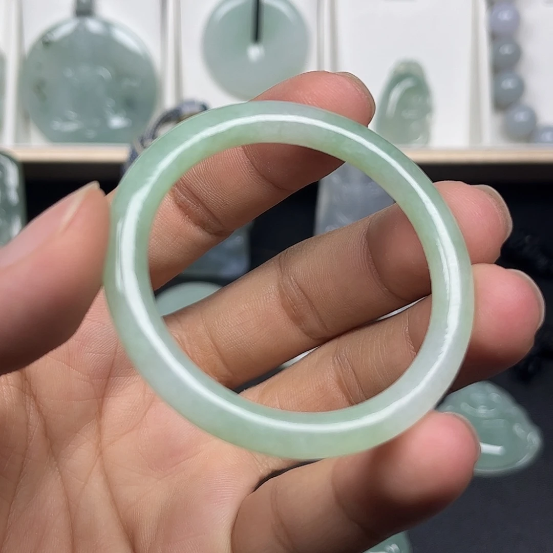 翡翠未镶嵌颈饰缅甸翡翠