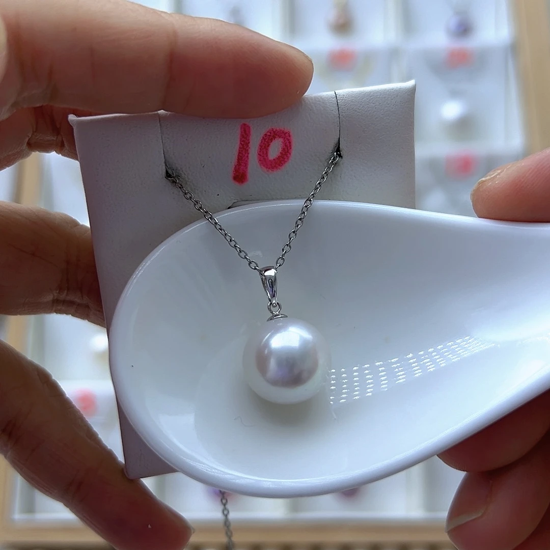 淡水珍珠吊坠(赠链)18K金镶嵌