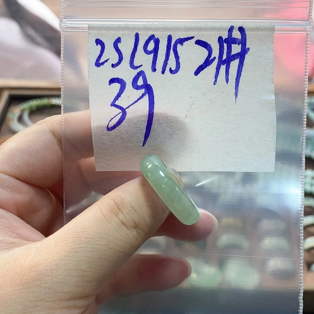 未镶嵌定制翡翠翡翠