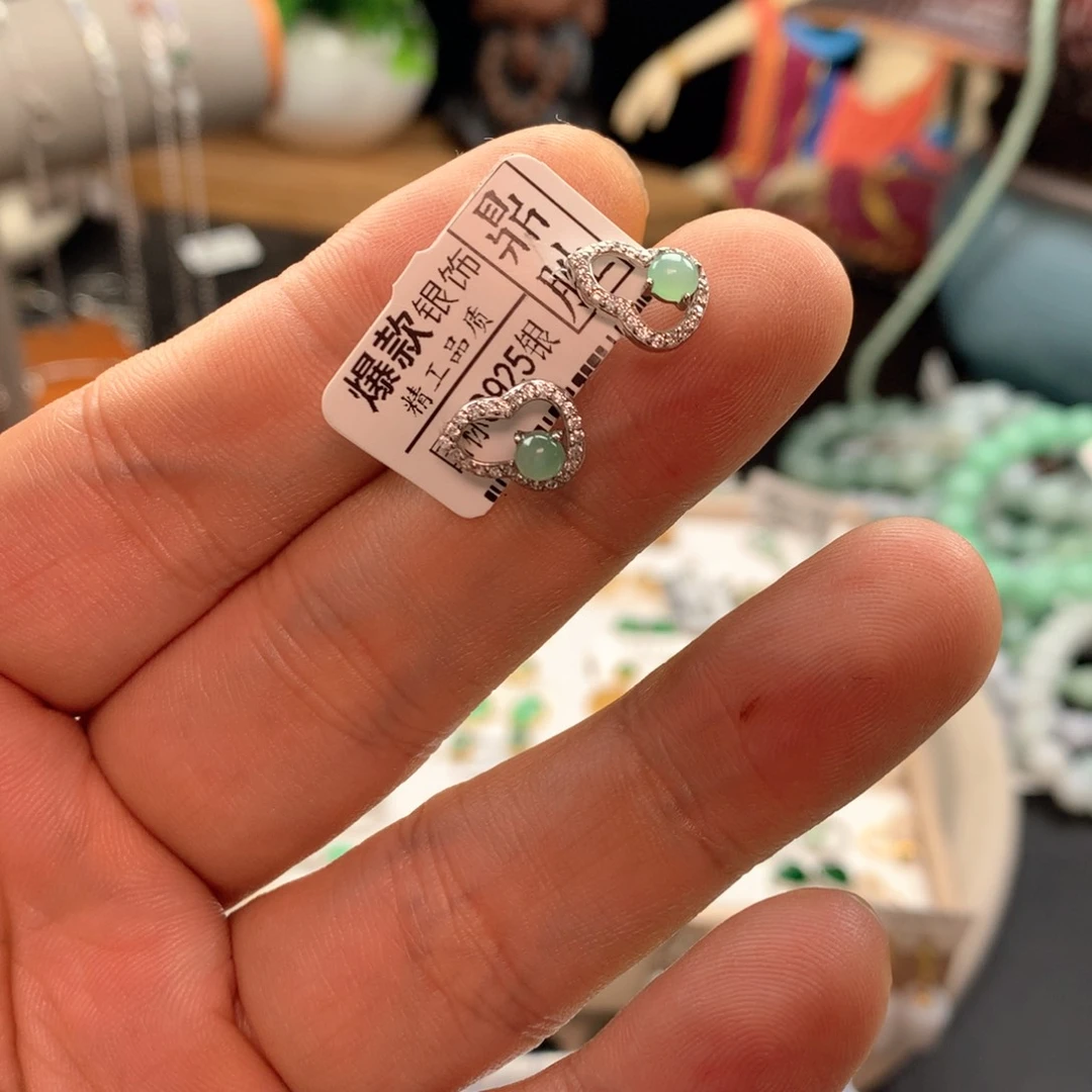 颈饰银S925镶嵌翡翠