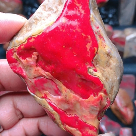 昌化鸡血石昌化鸡血石精品原石