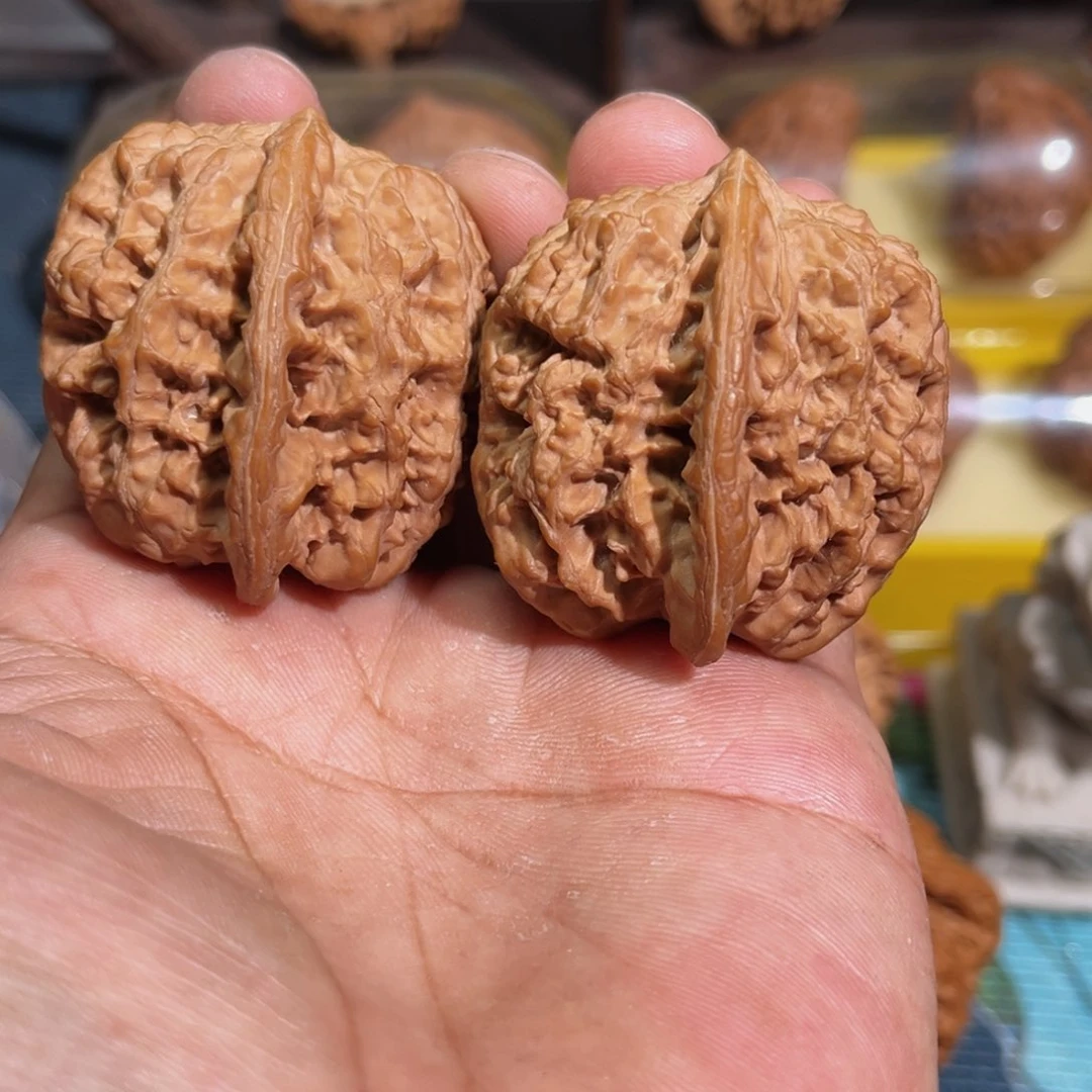 文玩核桃吊坠?**?将军膀42