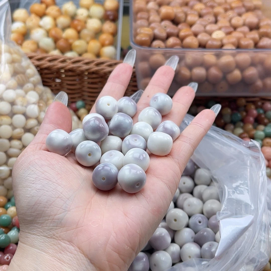 白玉菩提吊坠大****店c c15mm/100颗