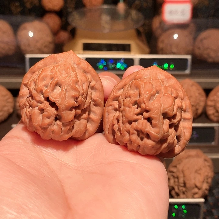 文玩核桃把件金字塔