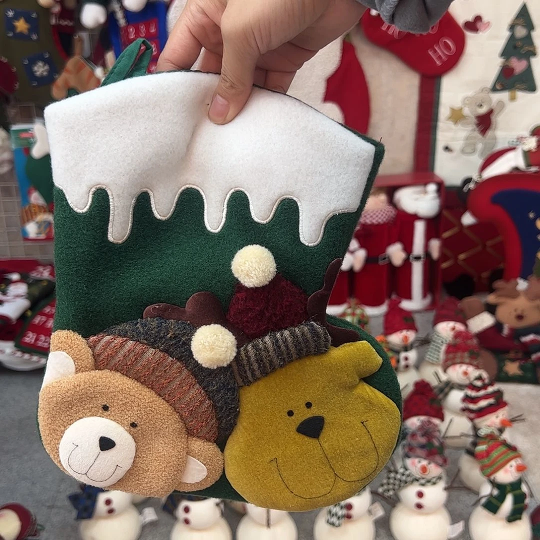 毛绒圣诞袜小鹿小熊