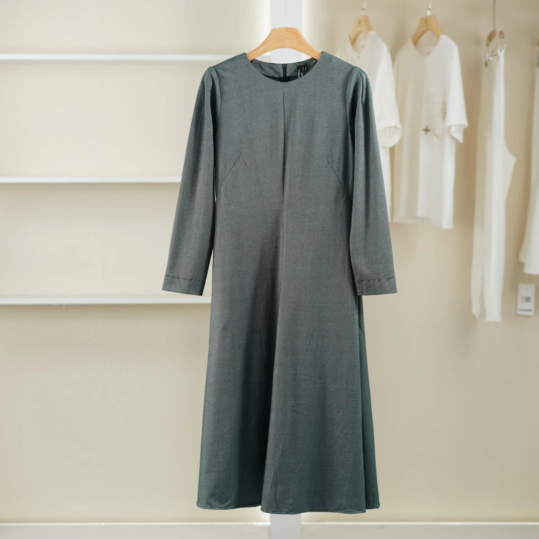 一路童行【艾DE】30820153 简约纯色长袖连衣裙春秋商场同款女